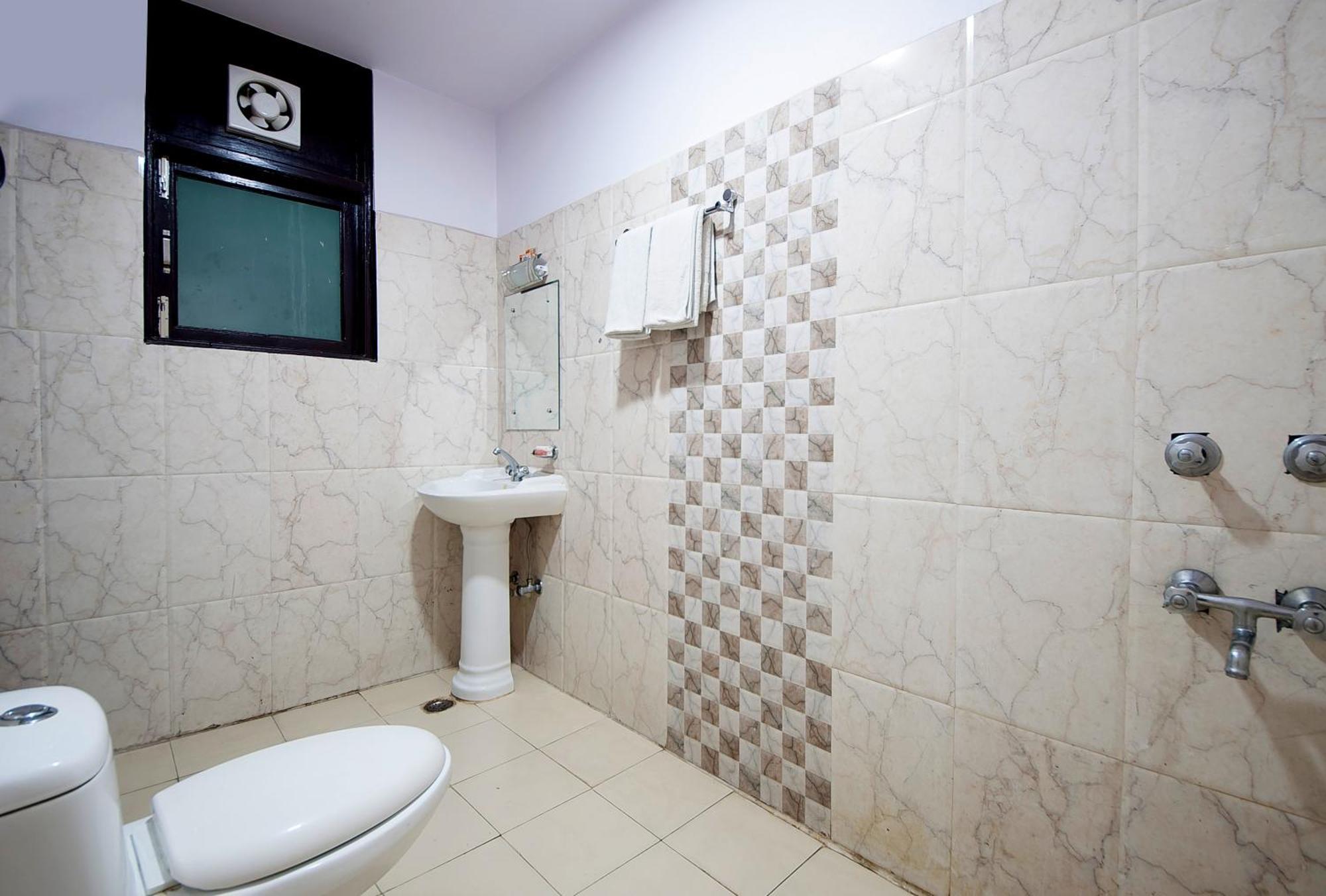 Hotel City Liit Delhi Airport 新德里 外观 照片