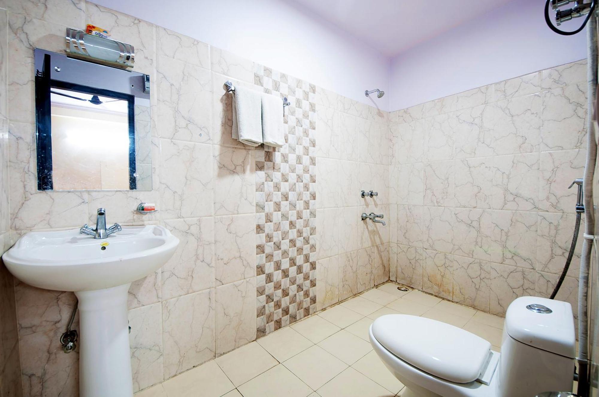 Hotel City Liit Delhi Airport 新德里 外观 照片